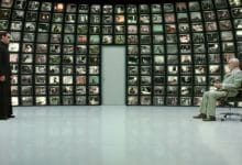 scena di matrix reloaded dove neo si confronta con l'architetto