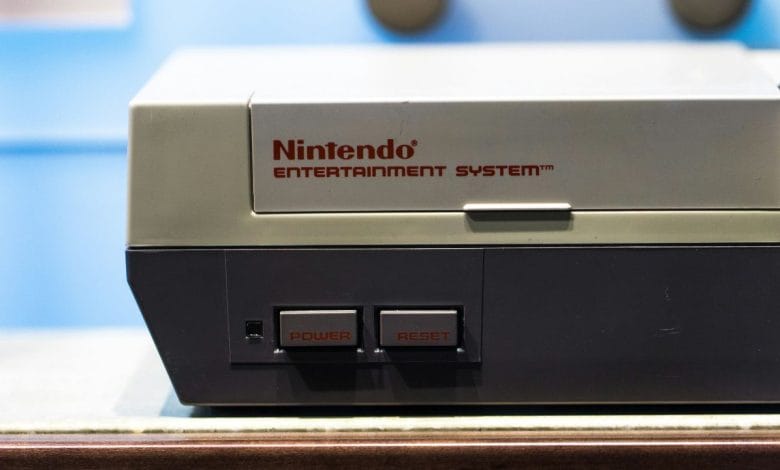 un modello di nes, nintendo entertainment system