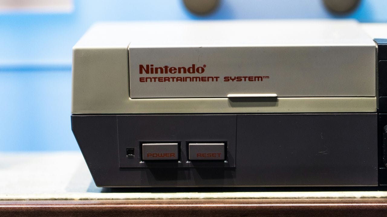 un modello di nes, nintendo entertainment system