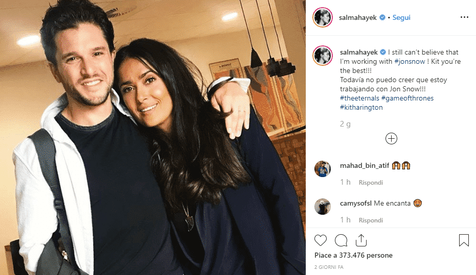 kit harington e salma hayek foto