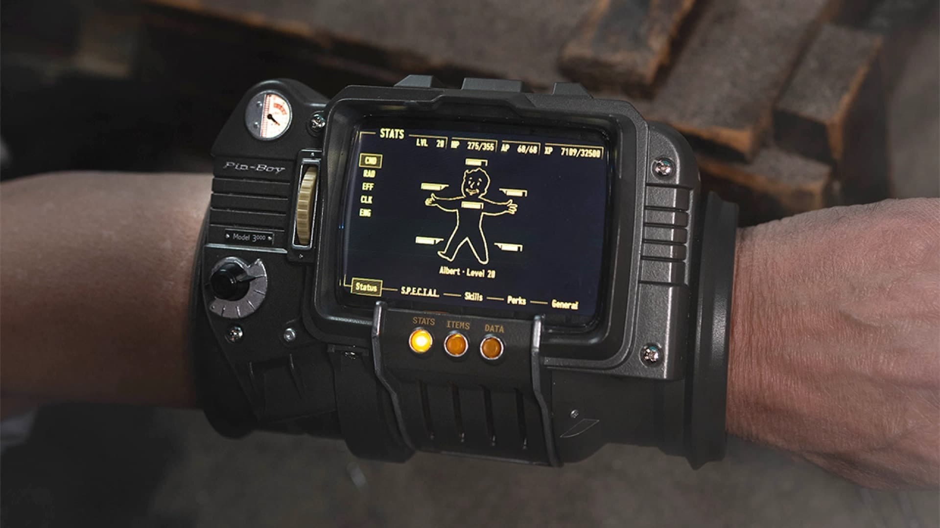 Pip-Boy 3000 di Fallout in una replica fedele 1:1