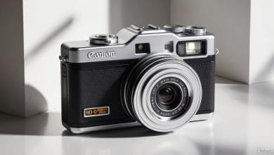 una fotocamera digitale retrò di marca Canon generata con ai