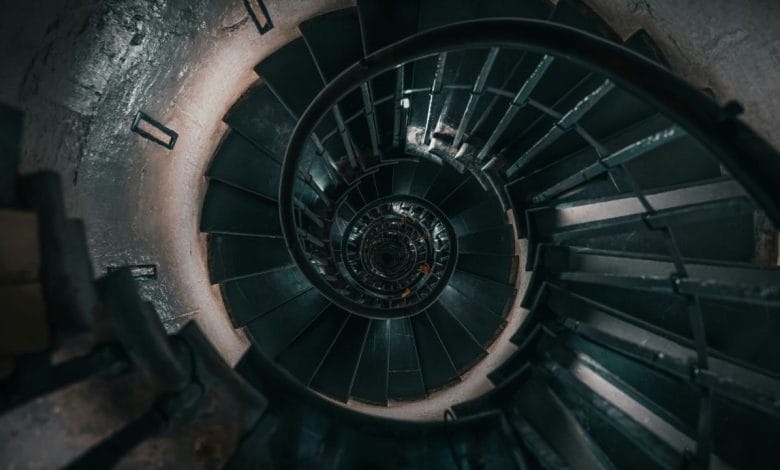 foto di una scala che ricorda, per la sua forma, la sequenza di fibonacci