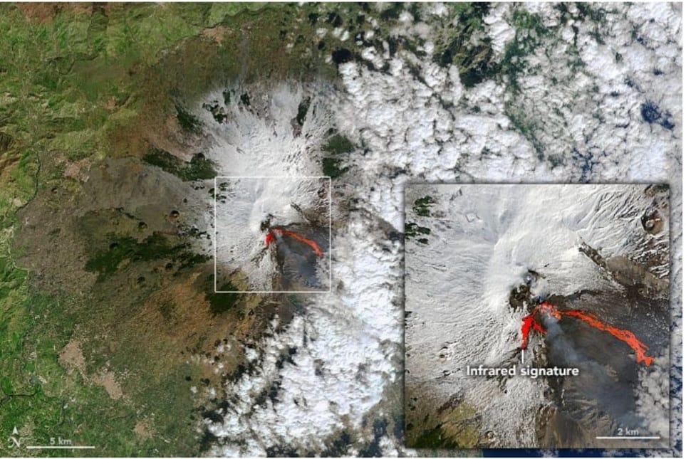 etna vulcano eruzione satellite