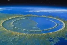 il cratere circolare dell'asteroide chicxulub che estinse i dinosauri