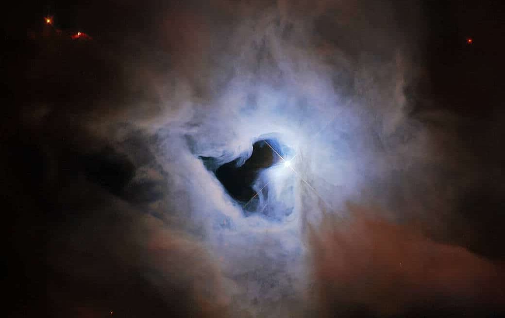 Hubble ha scoperto un buco della serratura nello Spazio