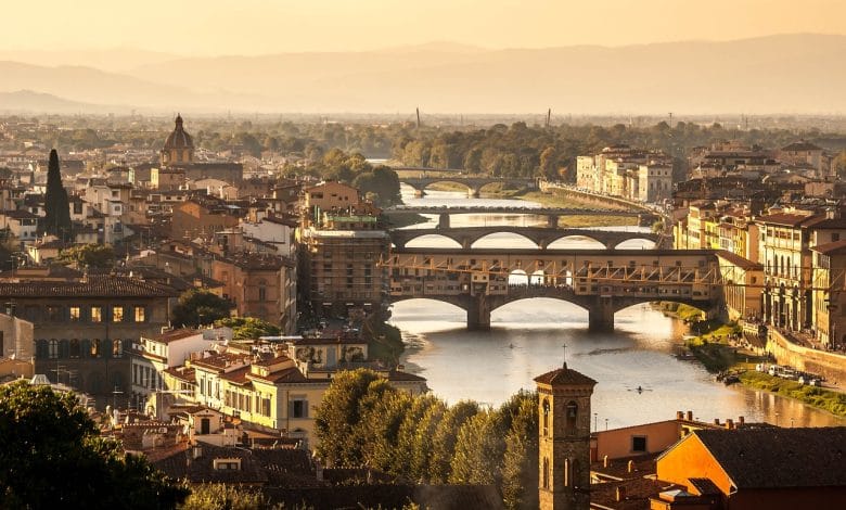 l'Arno che attraversa Firenze