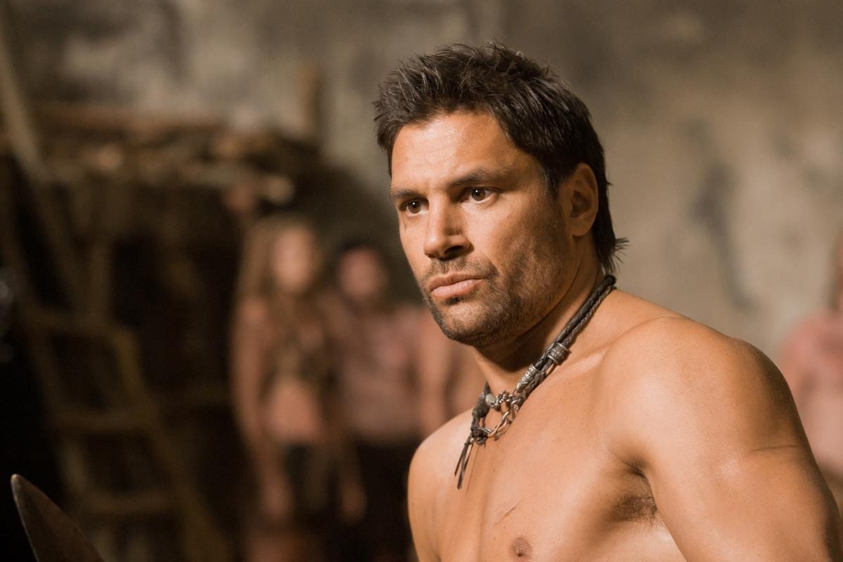 Manu Bennett alla festa dell'unicorno!