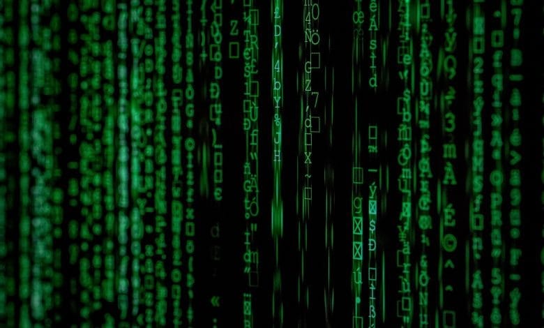 fermo immagine del film matrix che mostra scritte verdi a cascata