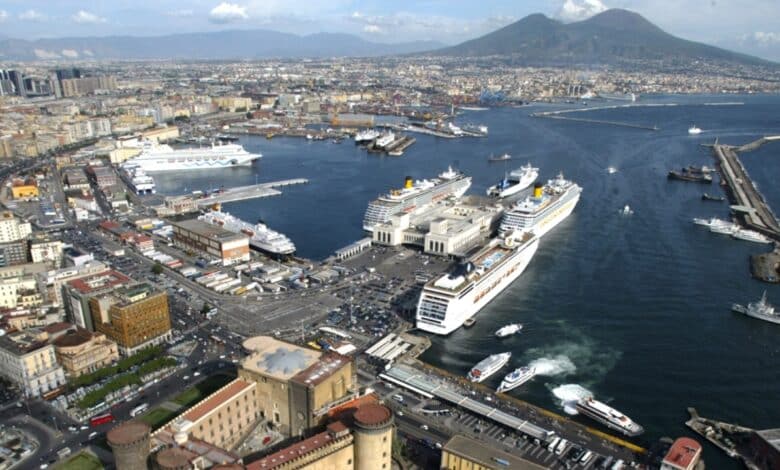 porto di napoli