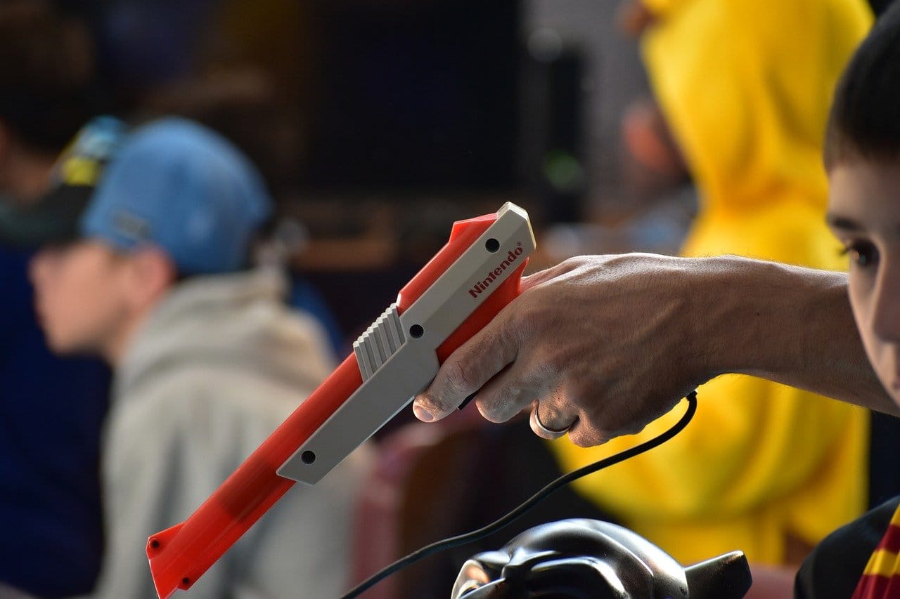 nes zapper ovvero la pistola che si collegava alla console nintento enterteinment system, oggi simbolo del retrogaming