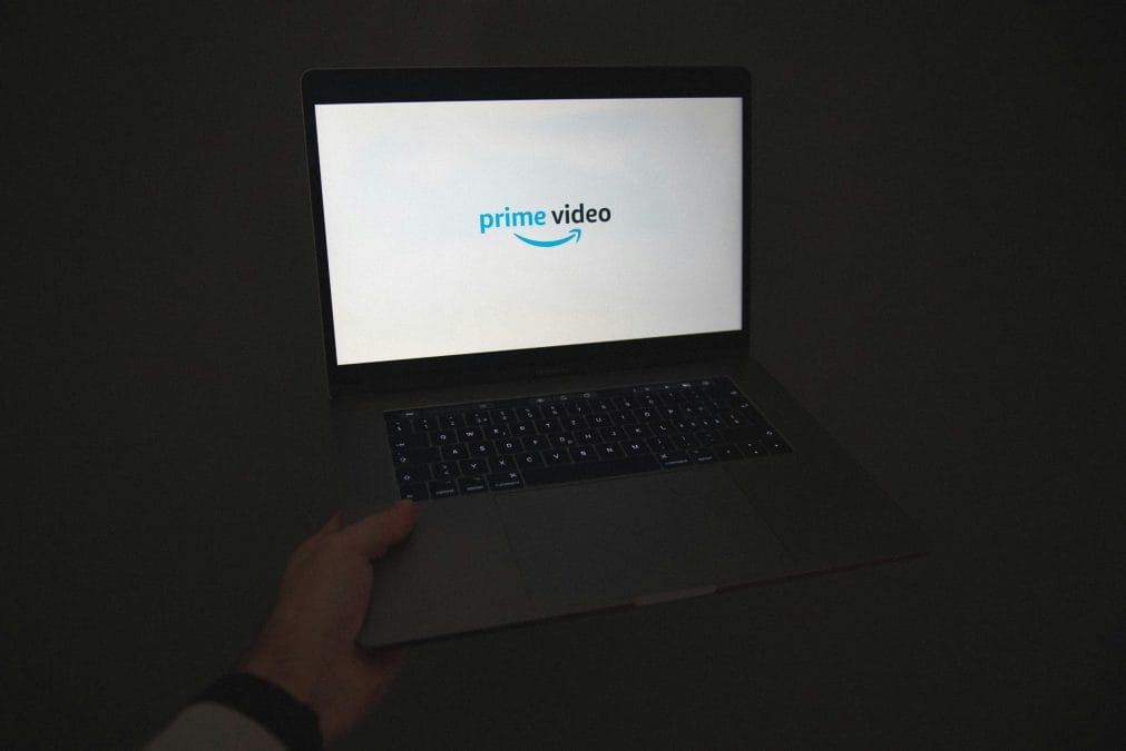 logo di amazon prime video su schermo del pc