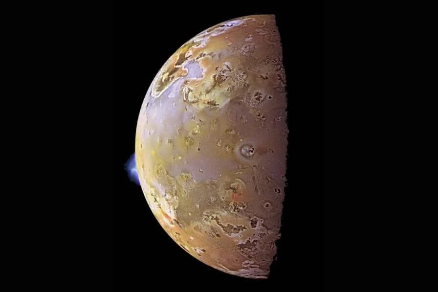 Io luna di Giove e la sua attività vulcanica